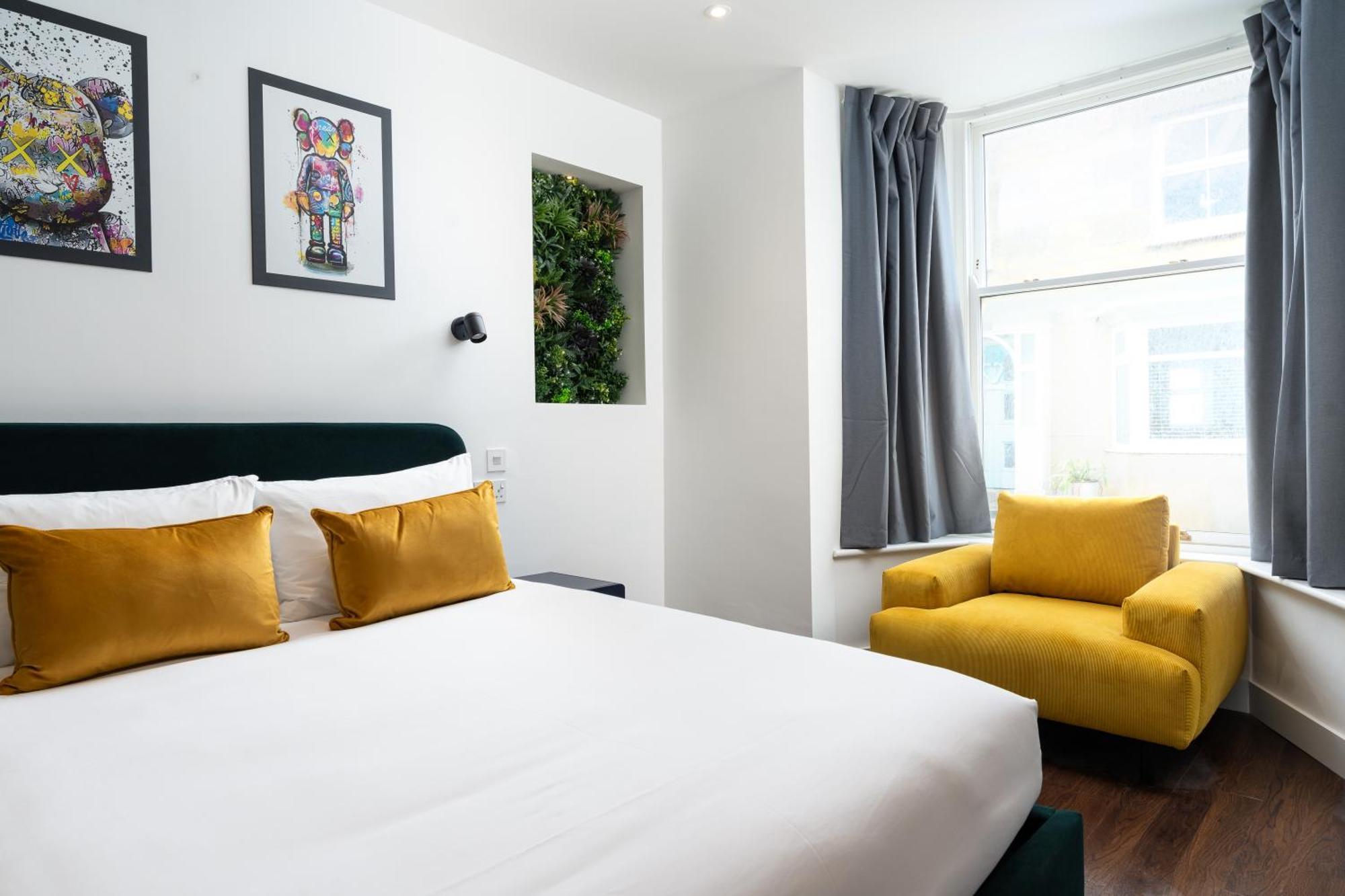 Room 1, Hotel Style Double Bedroom In マラザイオン エクステリア 写真